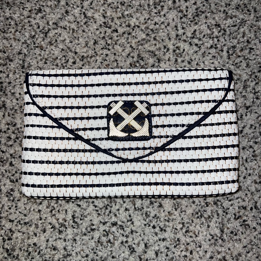 Lily Pulitzer clutch